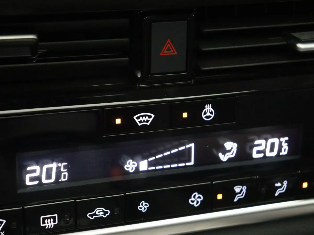 1.5 e-Power N-Connecta | 360 graden camera | Automaat | Stoel & Stuurverwarming | Panoramadak |