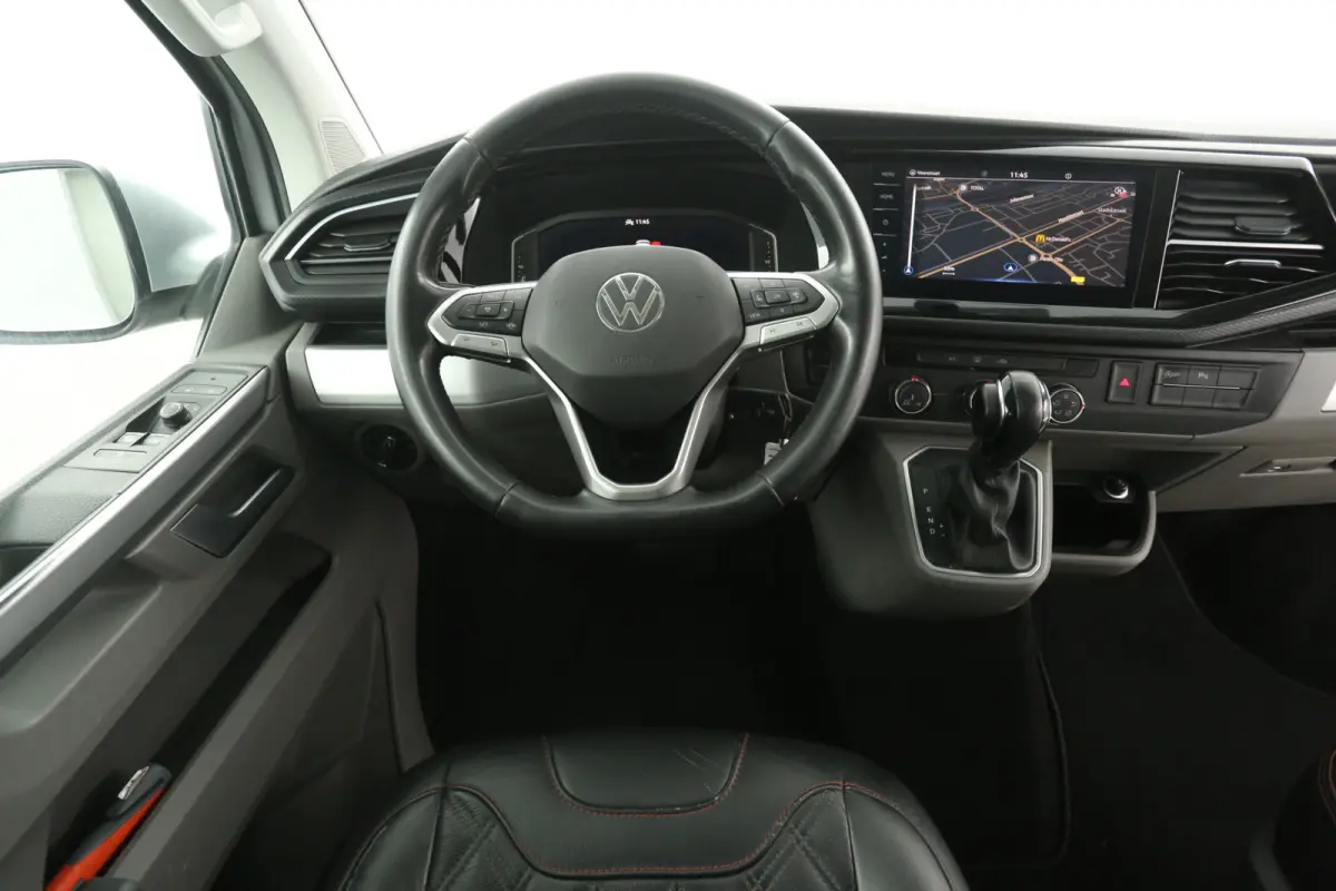 2.0 TDI Bulli 150PK L2H1 | Dubbele Cabine | Automaat | Airco | Cruise | Virtual | Carplay | Trekhaak | Navi