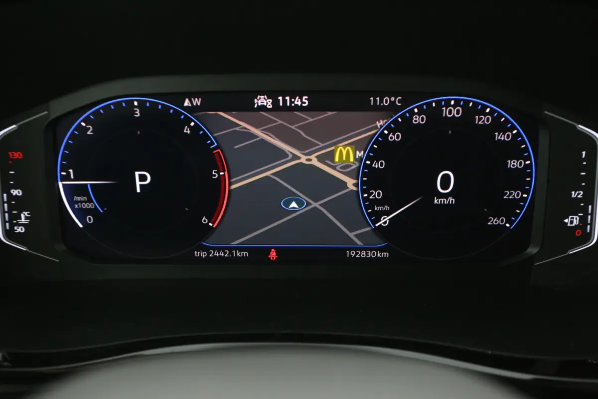 2.0 TDI Bulli 150PK L2H1 | Dubbele Cabine | Automaat | Airco | Cruise | Virtual | Carplay | Trekhaak | Navi