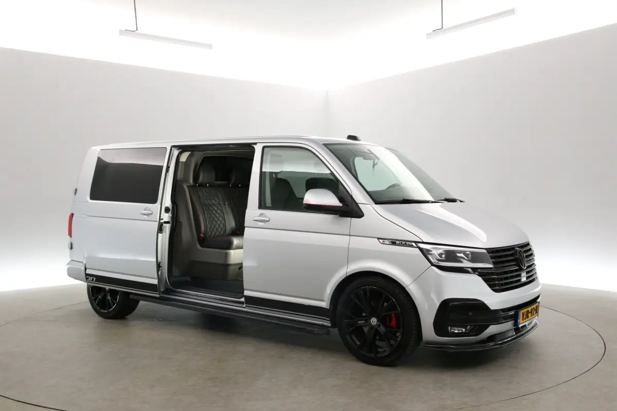 2.0 TDI Bulli 150PK L2H1 | Dubbele Cabine | Automaat | Airco | Cruise | Virtual | Carplay | Trekhaak | Navi