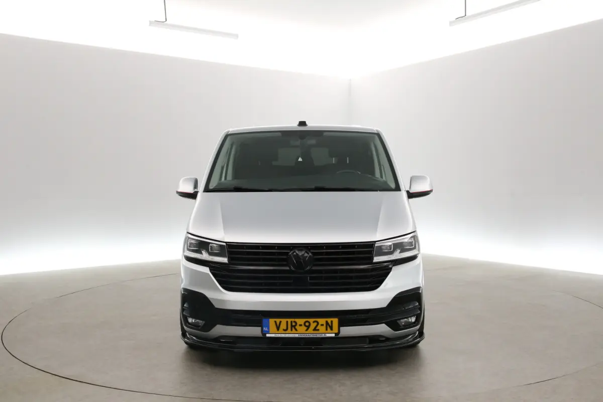 2.0 TDI Bulli 150PK L2H1 | Dubbele Cabine | Automaat | Airco | Cruise | Virtual | Carplay | Trekhaak | Navi