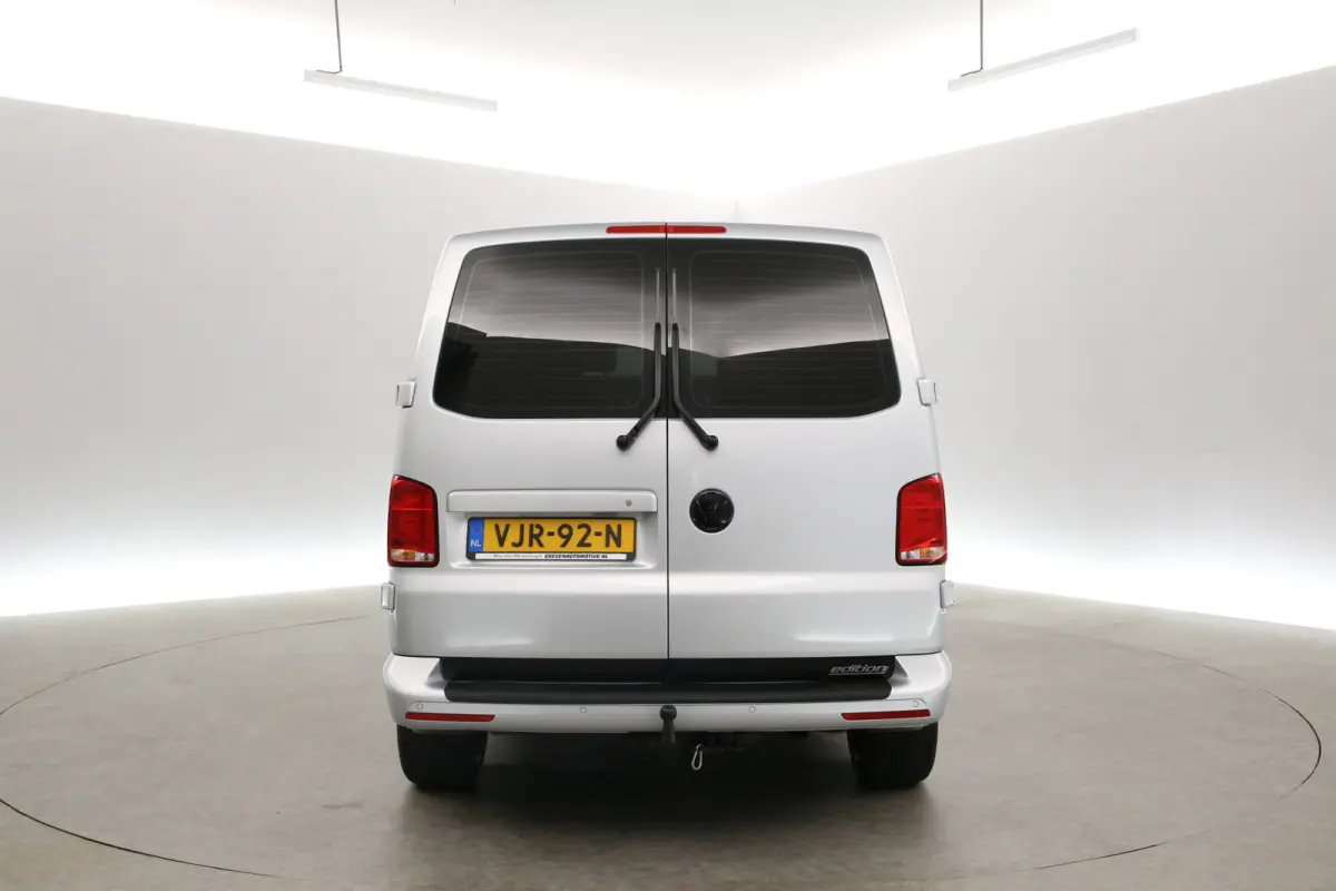 2.0 TDI Bulli 150PK L2H1 | Dubbele Cabine | Automaat | Airco | Cruise | Virtual | Carplay | Trekhaak | Navi