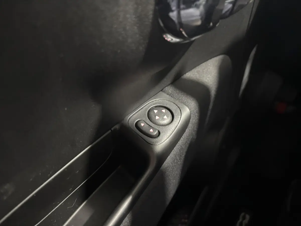 1.0 Hybrid Dolcevita Finale | Airconditioning | Comfort-pakket | Cruisecontrolsysteem (Cruisecontrol)