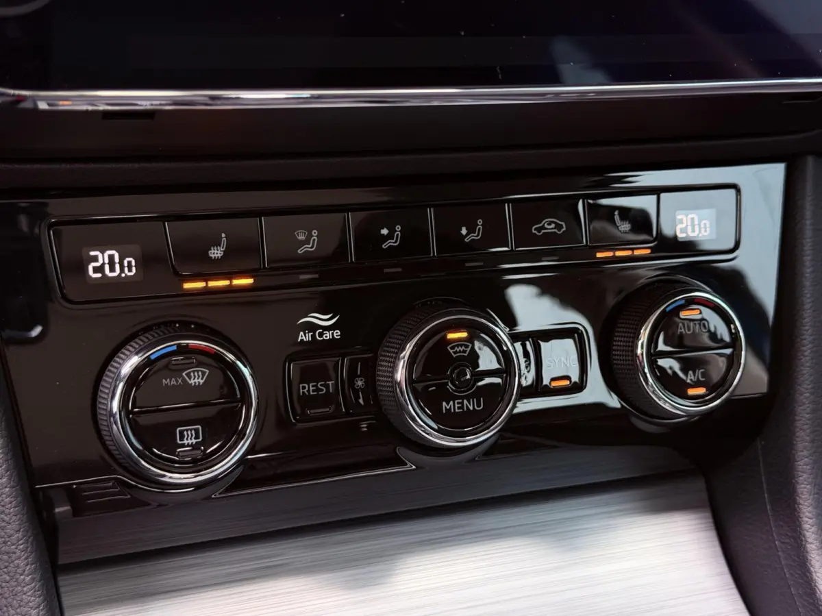 1.5 TSI DSG AUT. Business Edition Edition | Pano | CarPlay | Navi | Dig.Dash | Keyless | LED | PDC | Stoelverwarming