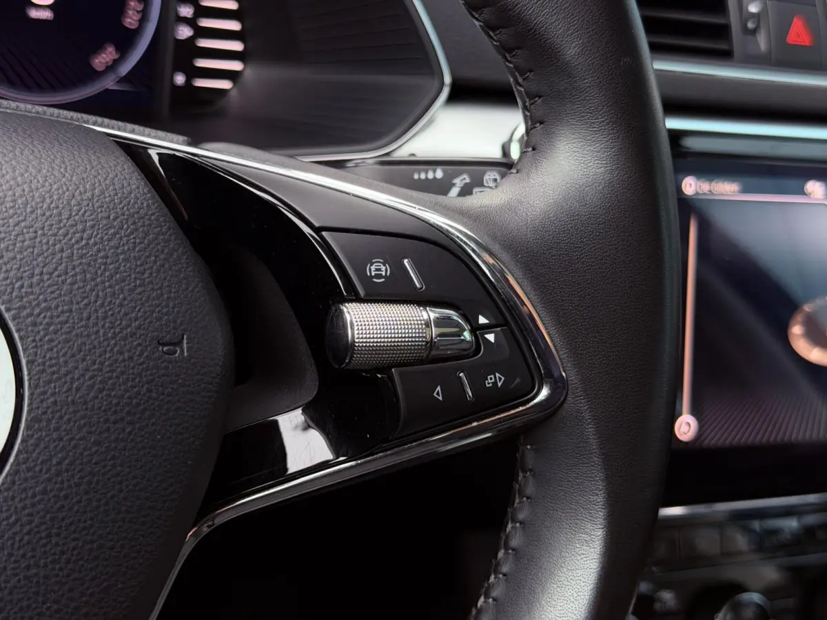 1.5 TSI DSG AUT. Business Edition Edition | Pano | CarPlay | Navi | Dig.Dash | Keyless | LED | PDC | Stoelverwarming
