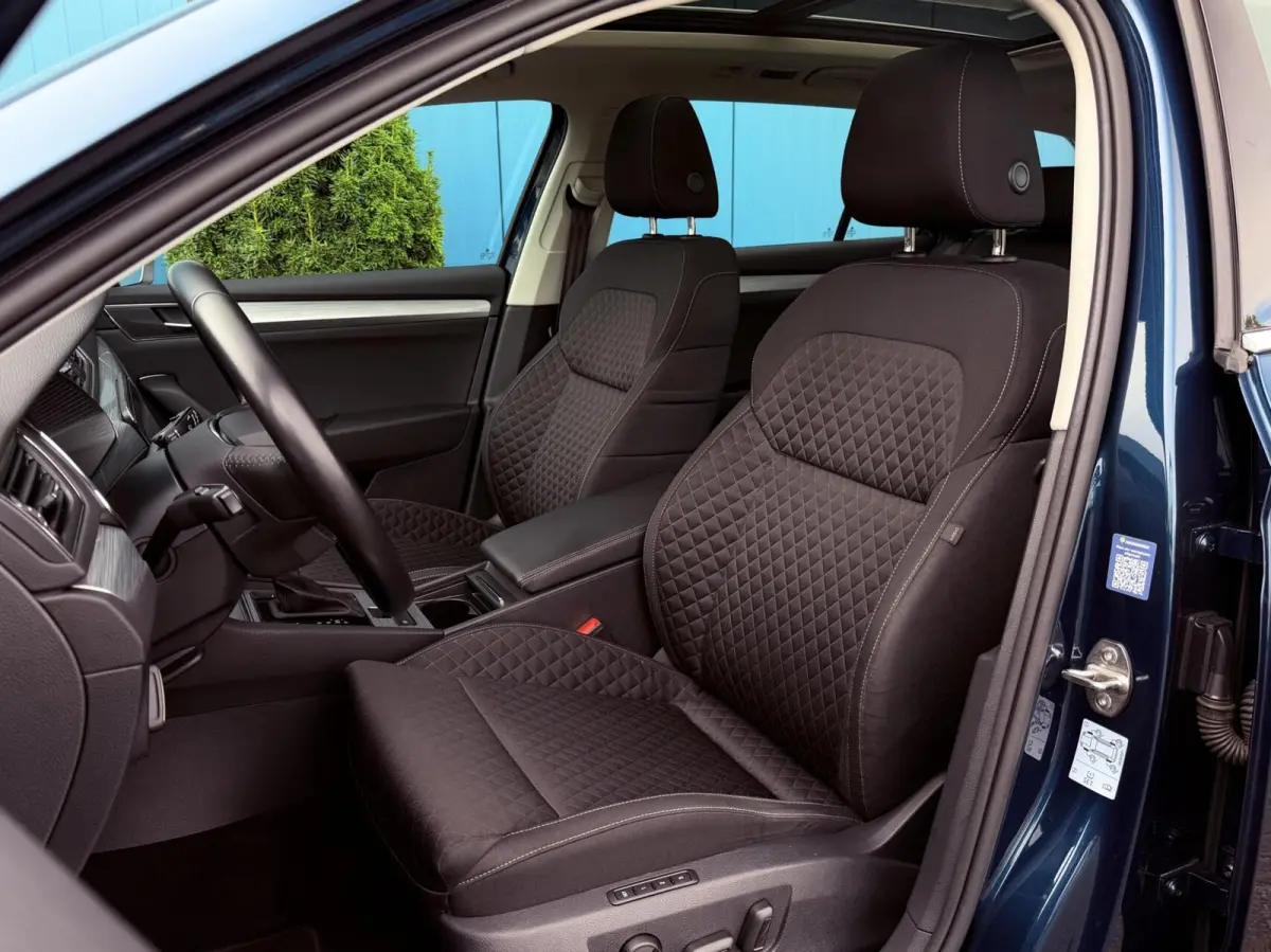 1.5 TSI DSG AUT. Business Edition Edition | Pano | CarPlay | Navi | Dig.Dash | Keyless | LED | PDC | Stoelverwarming