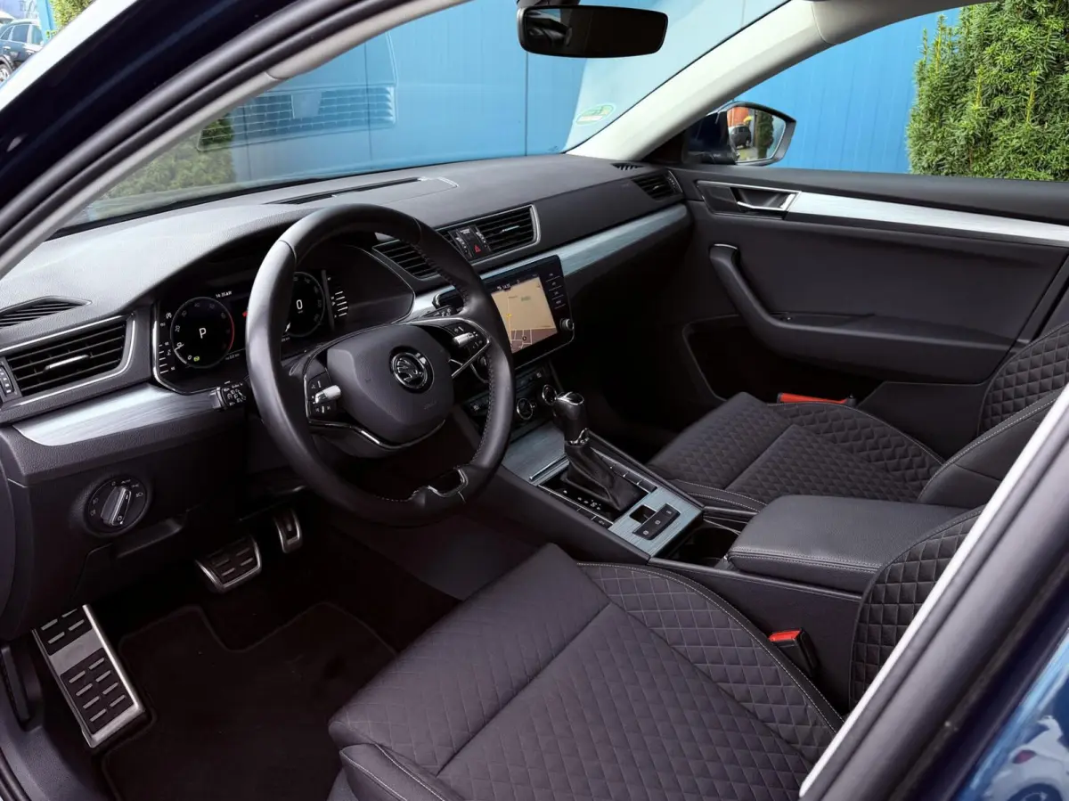 1.5 TSI DSG AUT. Business Edition Edition | Pano | CarPlay | Navi | Dig.Dash | Keyless | LED | PDC | Stoelverwarming