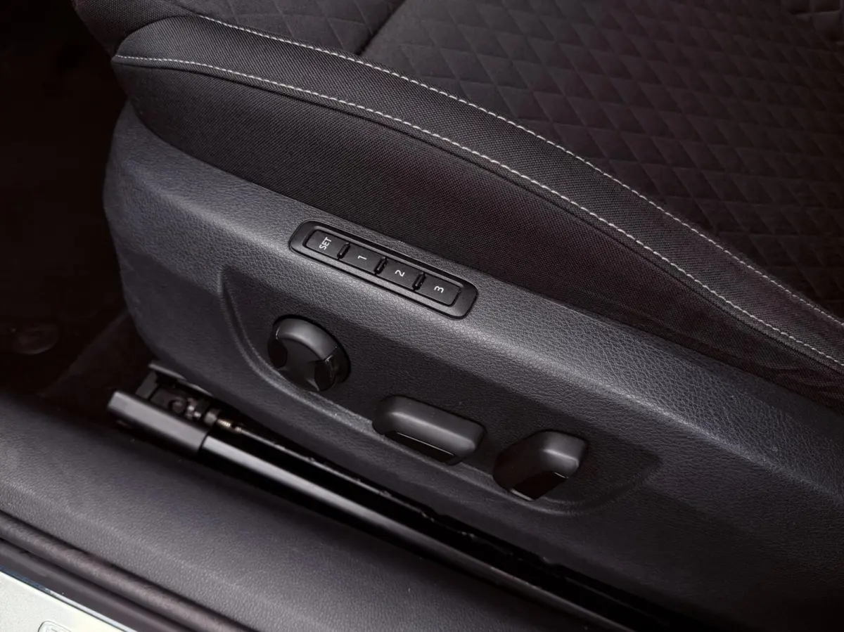 1.5 TSI DSG AUT. Business Edition Edition | Pano | CarPlay | Navi | Dig.Dash | Keyless | LED | PDC | Stoelverwarming