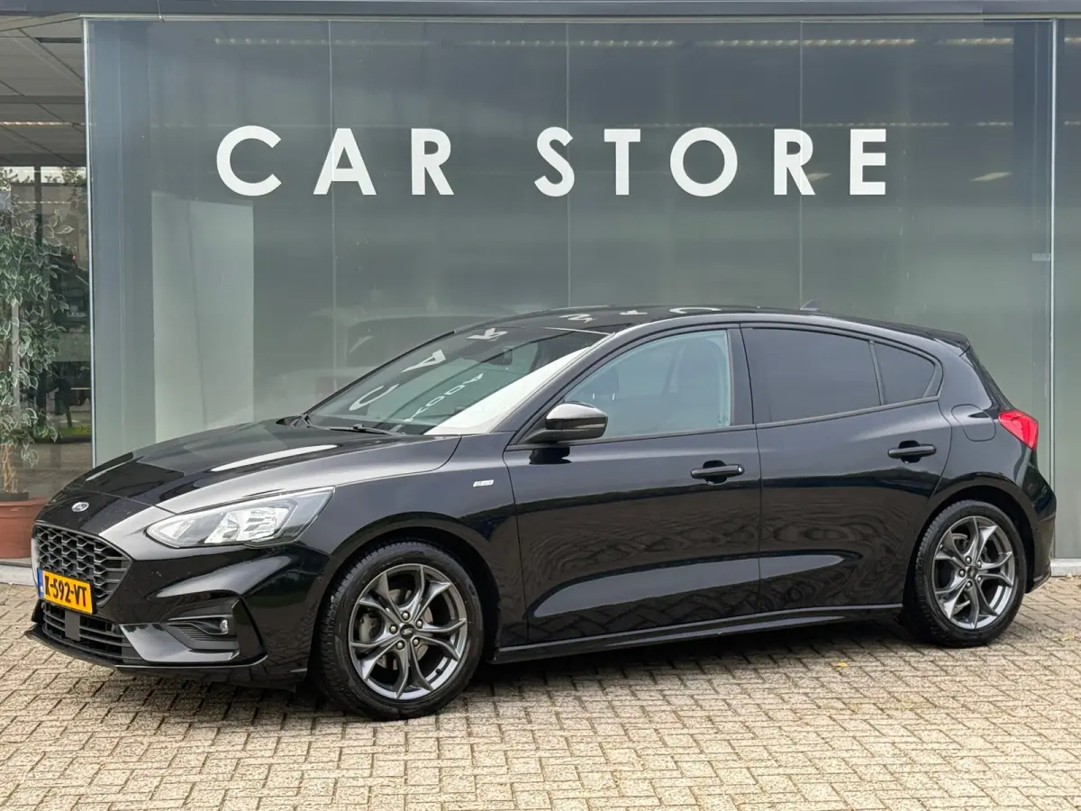 1.0 EcoBoost Hybrid ST Line B&O Carplay Dodehoek WINTERPACK