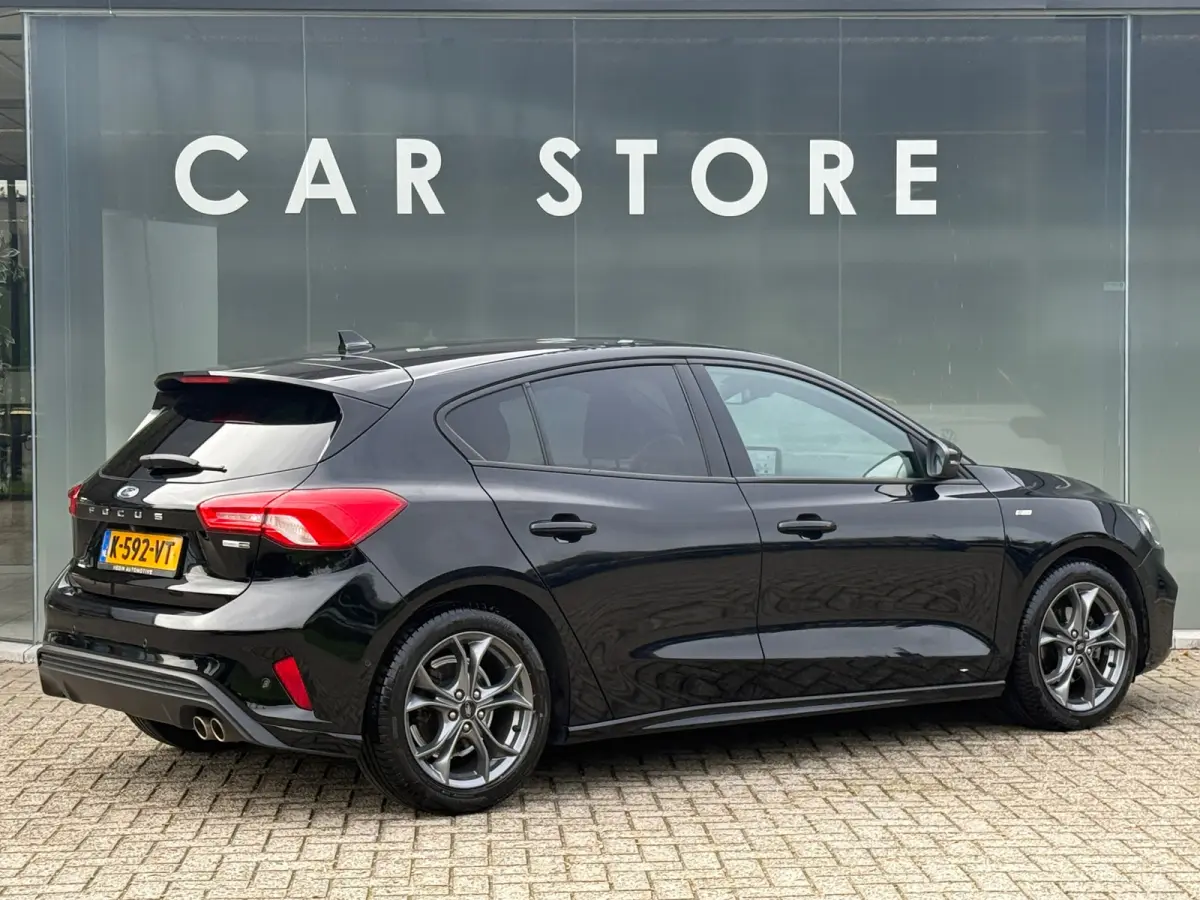1.0 EcoBoost Hybrid ST Line B&O Carplay Dodehoek WINTERPACK