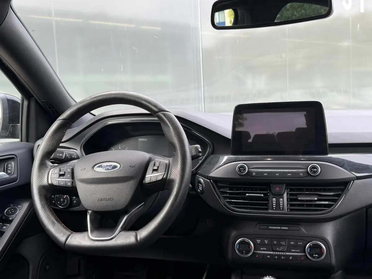 1.0 EcoBoost Hybrid ST Line B&O Carplay Dodehoek WINTERPACK