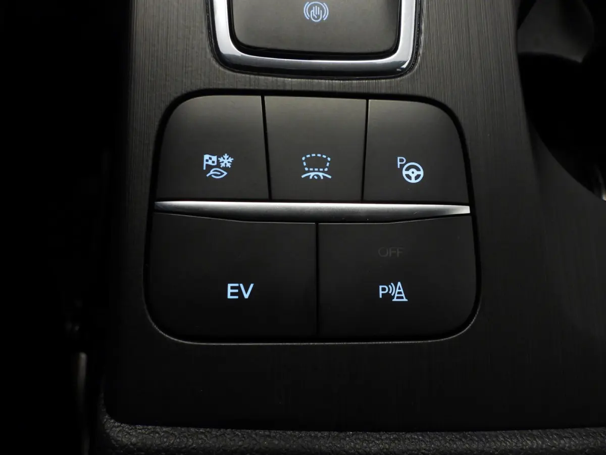 2.5 PHEV Plug-In ST-Line X NAVI/CAMERA/LED/B&O/HEAD-UP/18"LMV!