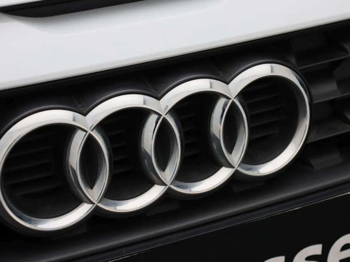 1.0 25 TFSI 70kW Attraction | APPLE CARPLAY - ANDROID AUTO | CLIMATE CONTROL | CRUISE CONTROL | MULTIFUNCTIONEEL STUURWIEL |
