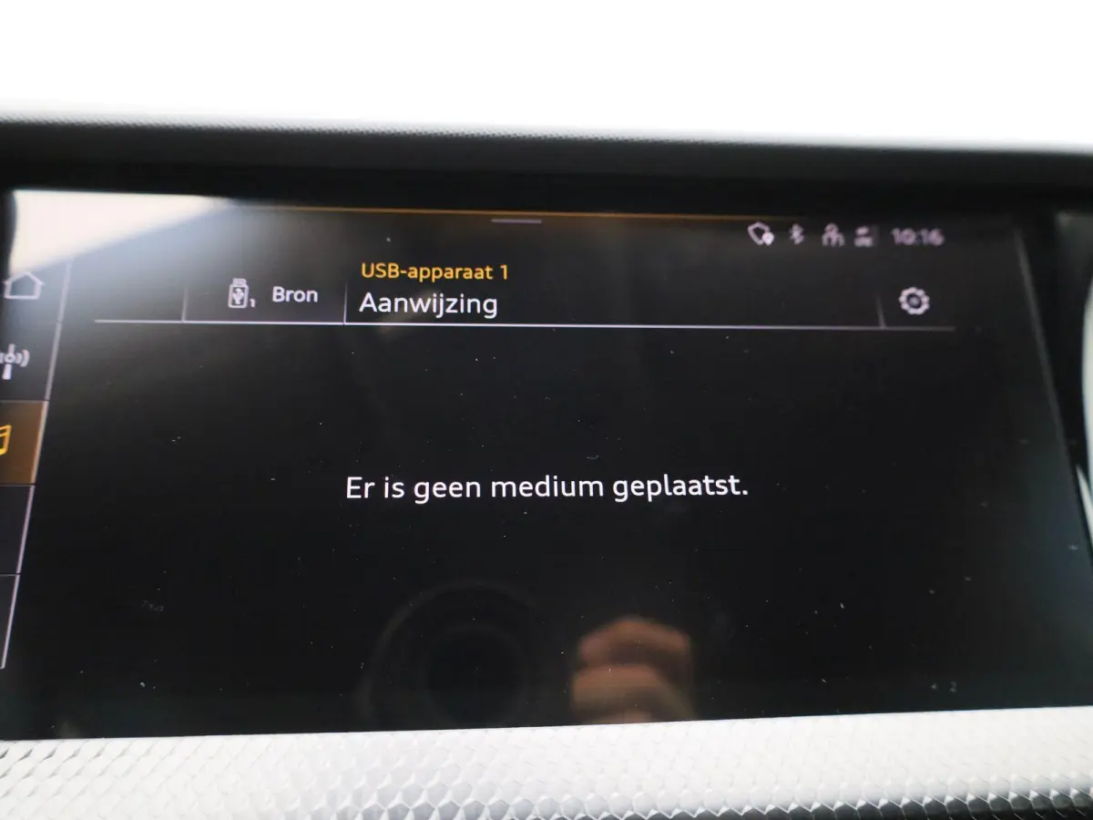 1.0 25 TFSI 70kW Attraction | APPLE CARPLAY - ANDROID AUTO | CLIMATE CONTROL | CRUISE CONTROL | MULTIFUNCTIONEEL STUURWIEL |