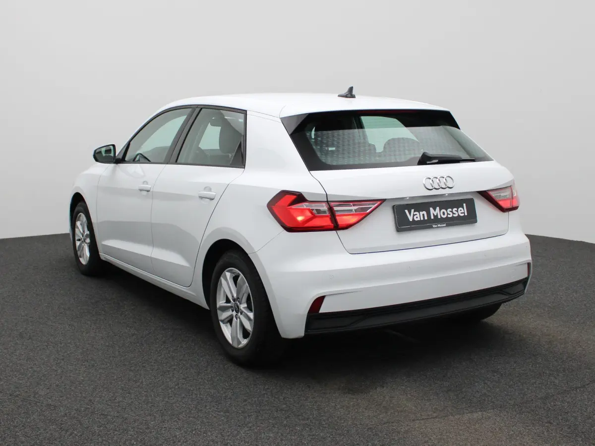 1.0 25 TFSI 70kW Attraction | APPLE CARPLAY - ANDROID AUTO | CLIMATE CONTROL | CRUISE CONTROL | MULTIFUNCTIONEEL STUURWIEL |
