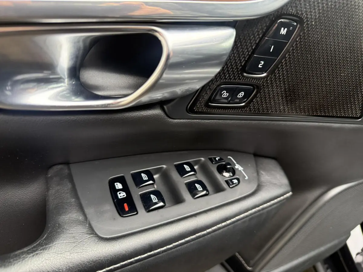 2.0 T8 PHEV AWD Inscription PANO/TH/ACC *ALL-IN PRIJS*