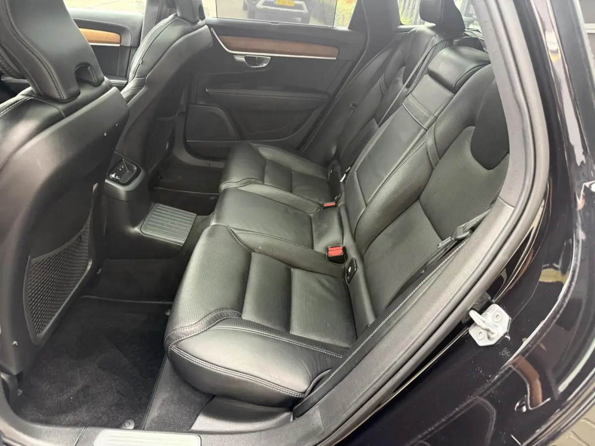 2.0 T8 PHEV AWD Inscription PANO/TH/ACC *ALL-IN PRIJS*
