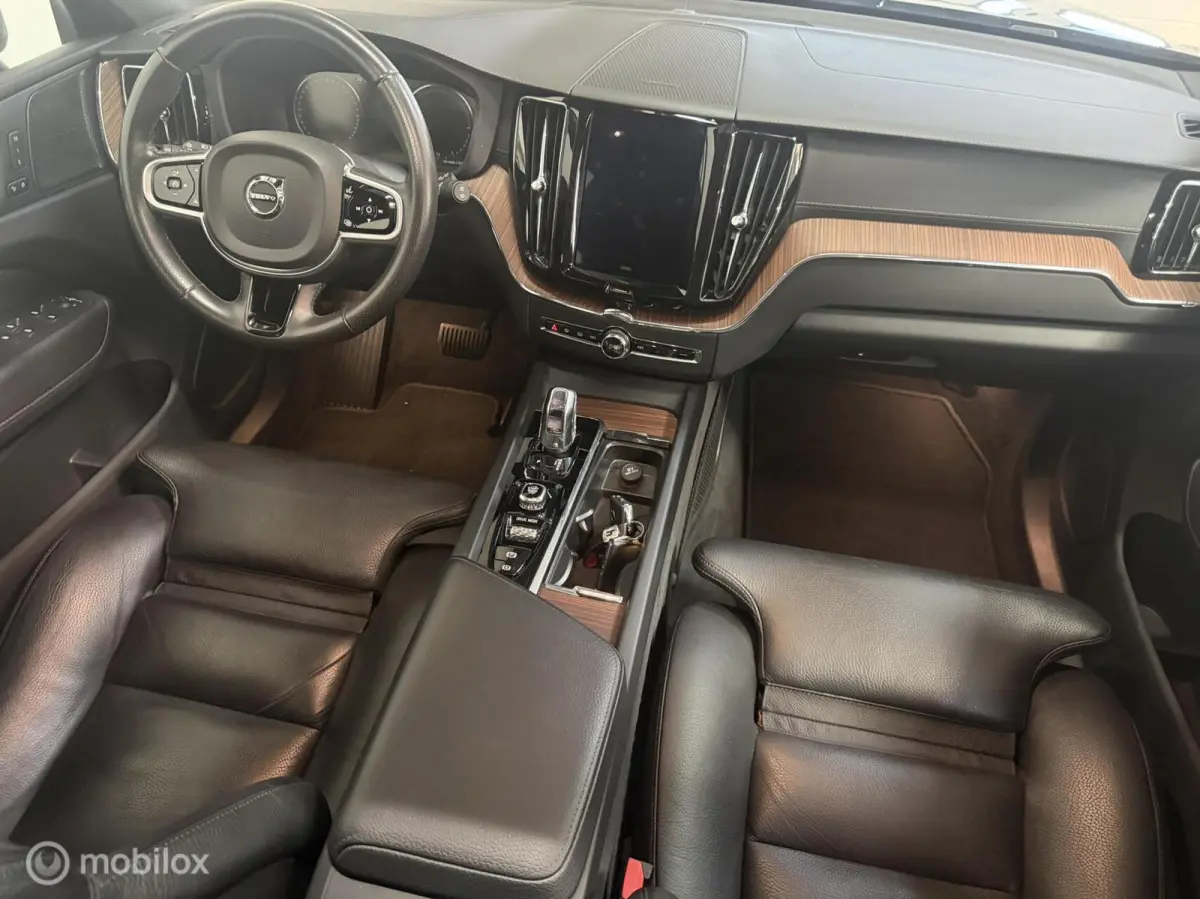 2.0 T8 Twin Engine AWD Inscription PANO / ACC