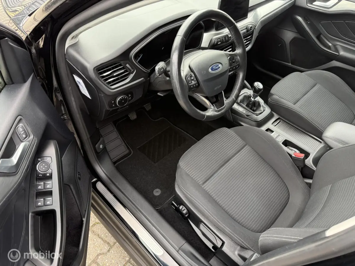 1.0 EcoBoost Titanium Business