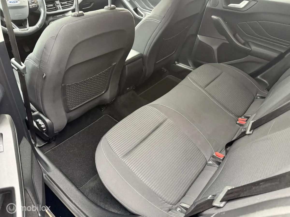 1.0 EcoBoost Titanium Business