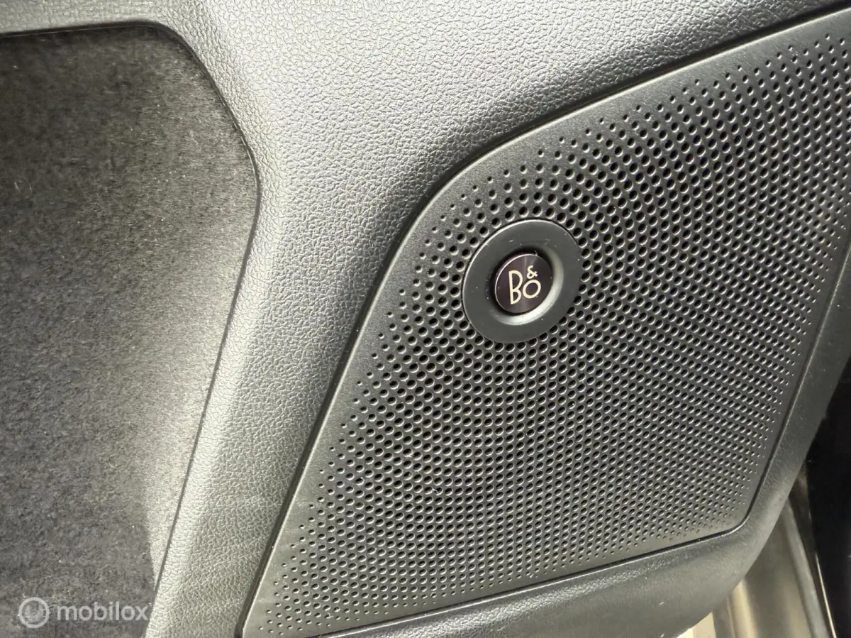 1.0 EcoBoost Titanium Business