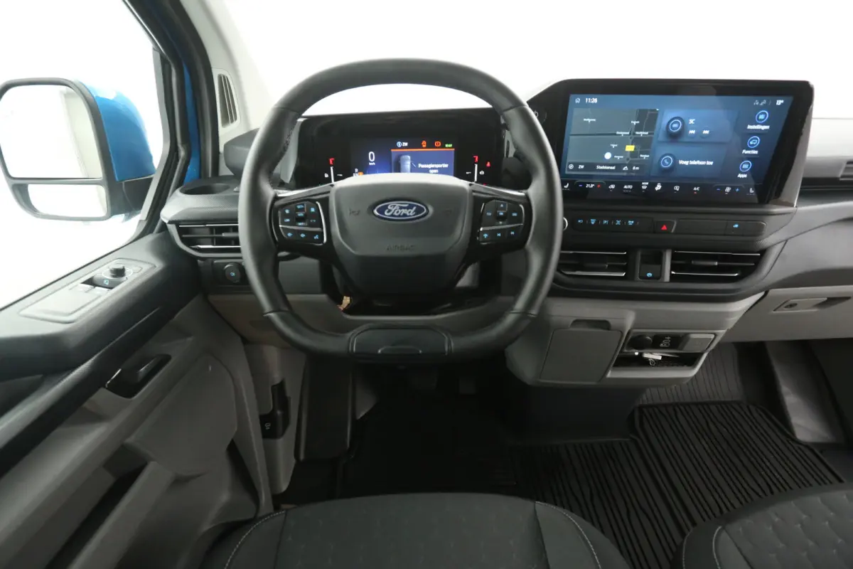 65 kWh Limited L1H1 | Snelladen | Clima | 360° Camera | Virual | Cruise | Carplay | 3 Zits | Navi