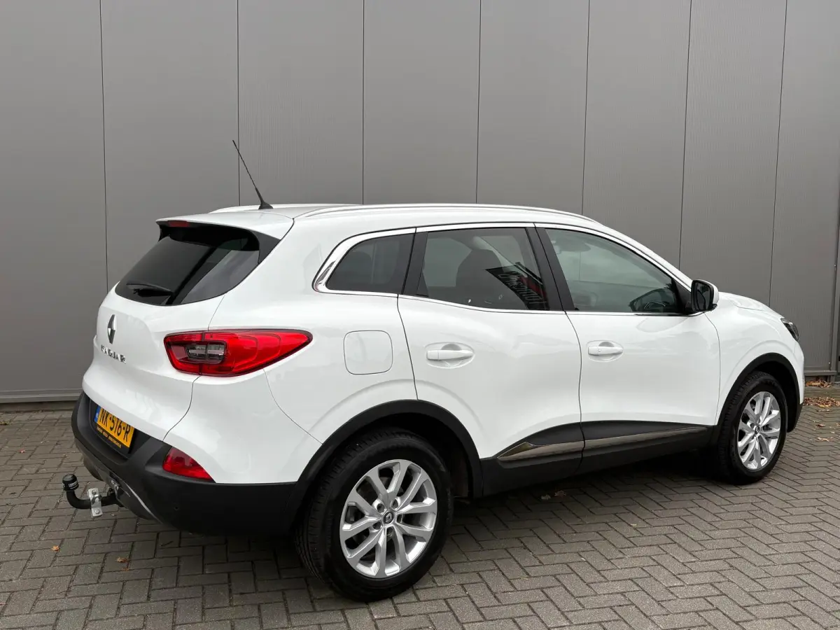 1.2 TCe 130PK Intens Bluetooth/Navigatie/Trekhaak/Parkeerhulp