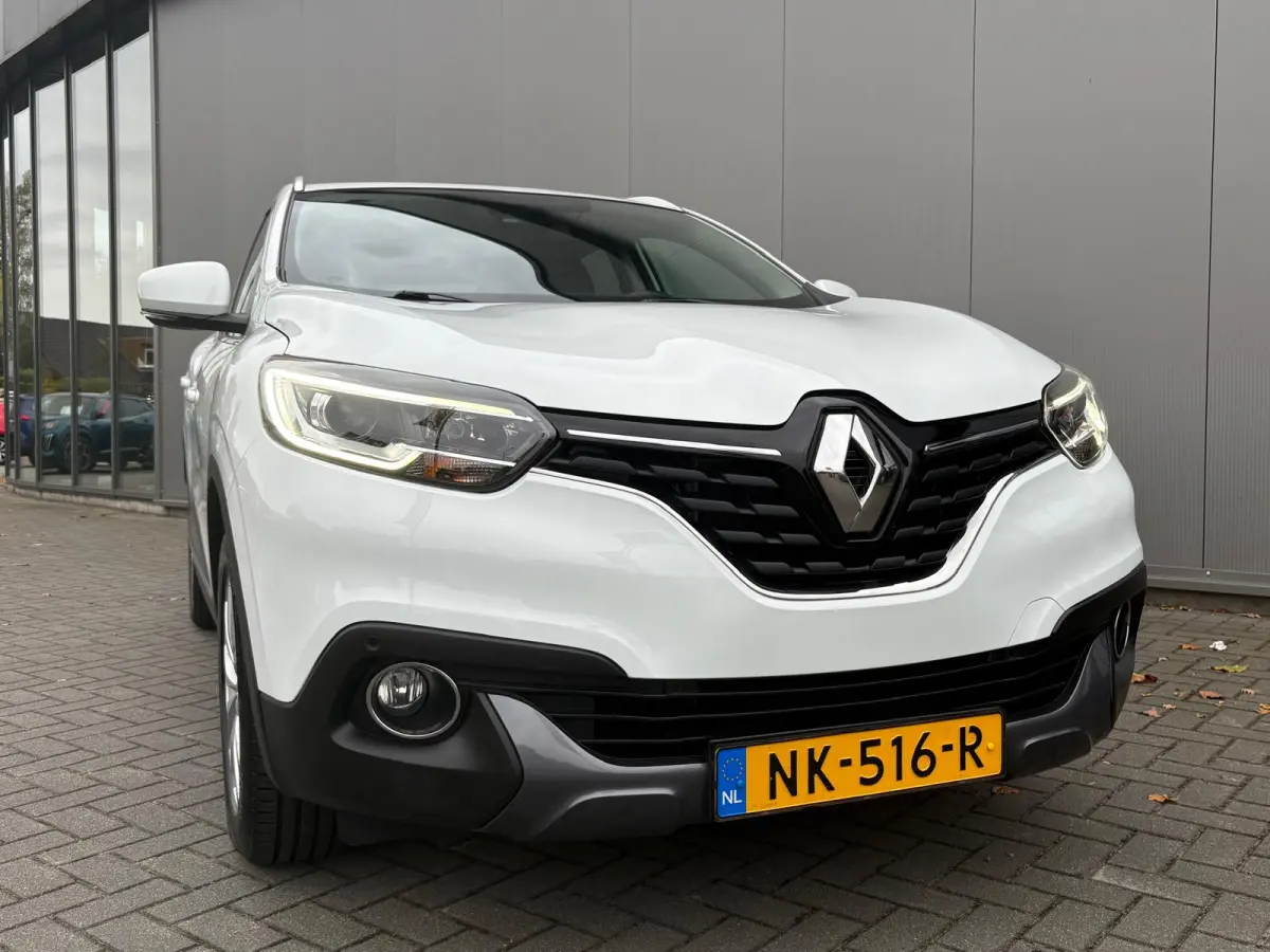 1.2 TCe 130PK Intens Bluetooth/Navigatie/Trekhaak/Parkeerhulp