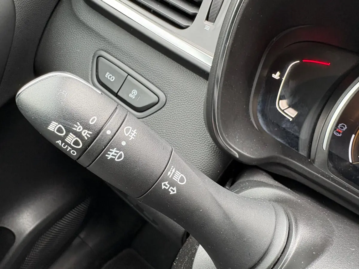 1.2 TCe 130PK Intens Bluetooth/Navigatie/Trekhaak/Parkeerhulp