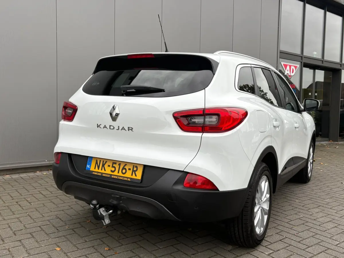 1.2 TCe 130PK Intens Bluetooth/Navigatie/Trekhaak/Parkeerhulp