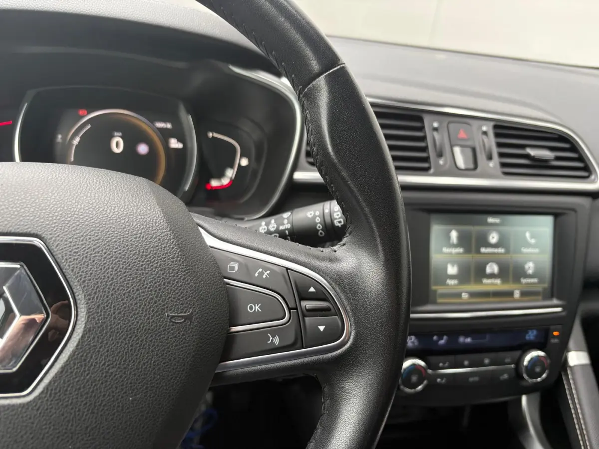 1.2 TCe 130PK Intens Bluetooth/Navigatie/Trekhaak/Parkeerhulp