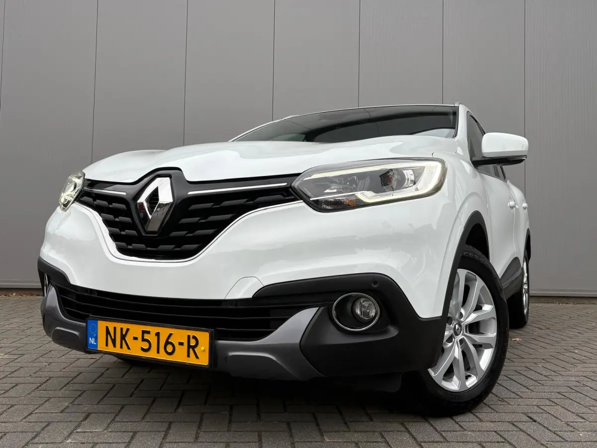 1.2 TCe 130PK Intens Bluetooth/Navigatie/Trekhaak/Parkeerhulp