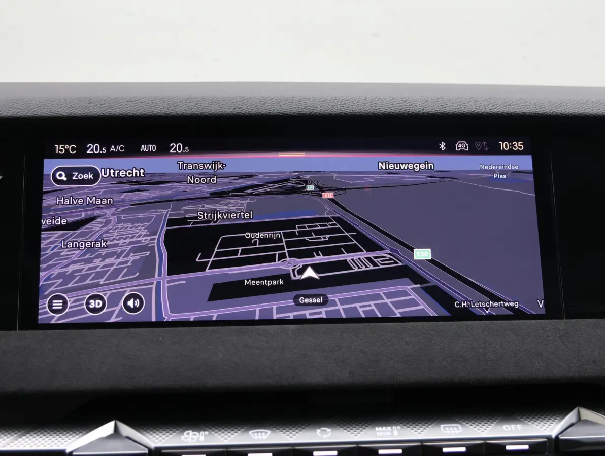 1.2 130pk Automaat Performance Line | Camera | Navigatie | AppleCarplay/AndroidAuto | Privacy Glas | 19'' Lichtmetaal |
