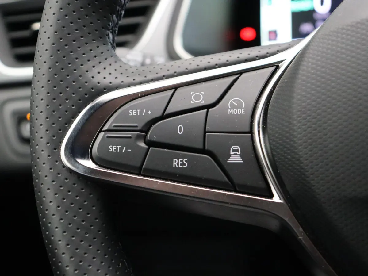 1.8 E-Tech full hybrid 160 techno Adaptief Cruise Control | Achteruitrijcamera | Lichtmetalen velgen | Apple Carplay & Android Auto | Stoel & stuurwiel verwarming | Climate Control | Getint 