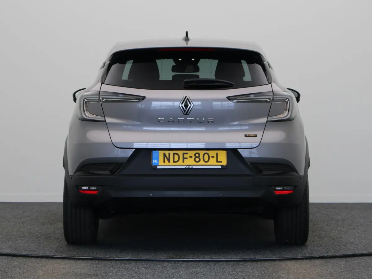1.8 E-Tech full hybrid 160 techno Adaptief Cruise Control | Achteruitrijcamera | Lichtmetalen velgen | Apple Carplay & Android Auto | Stoel & stuurwiel verwarming | Climate Control | Getint 