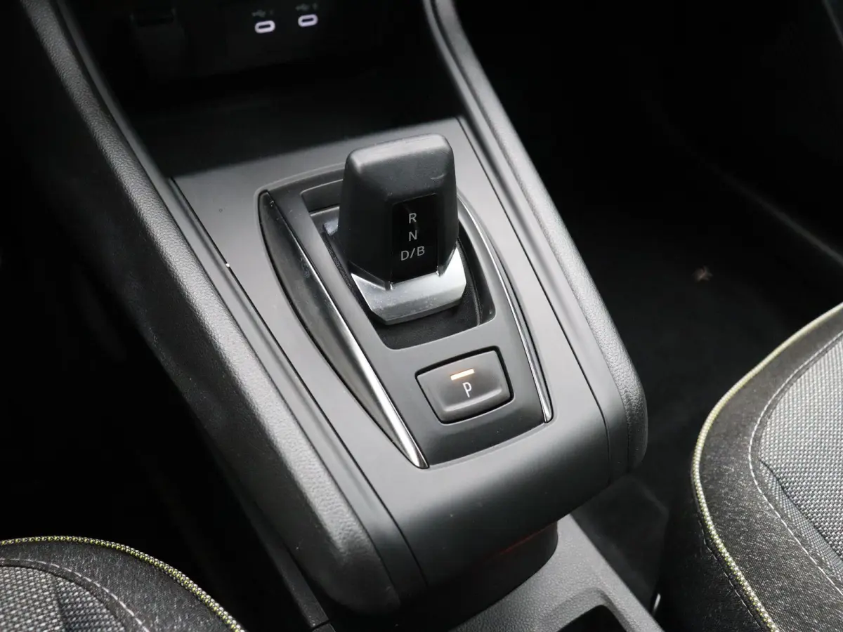 1.8 E-Tech full hybrid 160 techno Adaptief Cruise Control | Achteruitrijcamera | Lichtmetalen velgen | Apple Carplay & Android Auto | Stoel & stuurwiel verwarming | Climate Control | Getint 