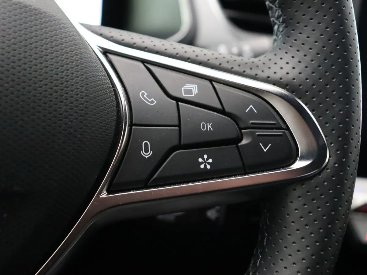 1.8 E-Tech full hybrid 160 techno Adaptief Cruise Control | Achteruitrijcamera | Lichtmetalen velgen | Apple Carplay & Android Auto | Stoel & stuurwiel verwarming | Climate Control | Getint 