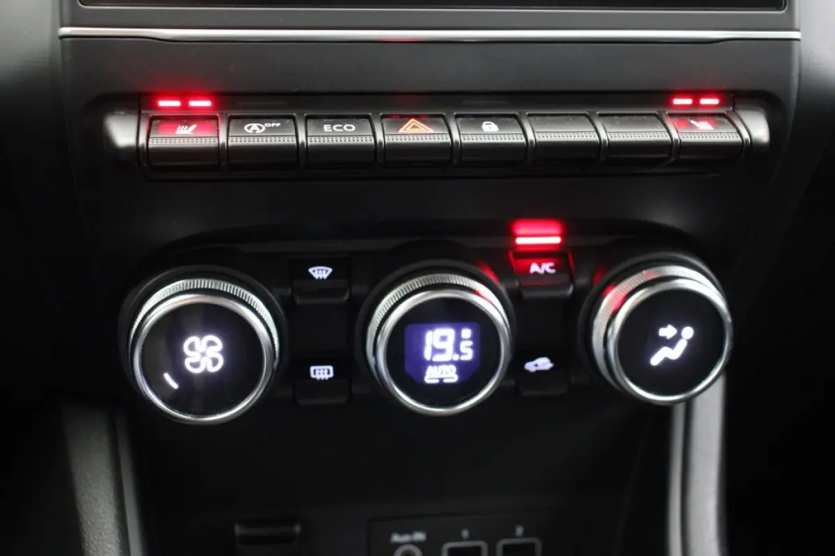 1.0 TCe 90 Zen - Carplay, Navi, Cruise, Clima, Stoelverw.