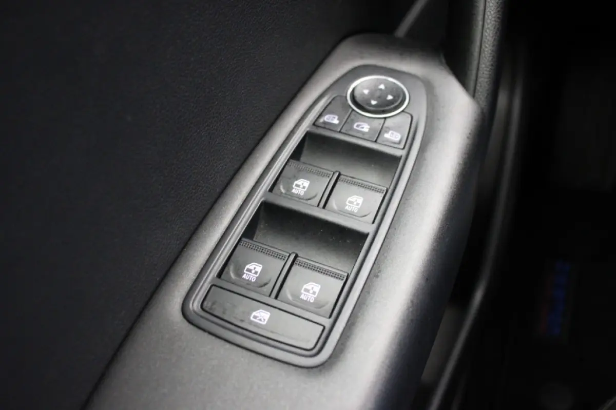 1.0 TCe 90 Zen - Carplay, Navi, Cruise, Clima, Stoelverw.