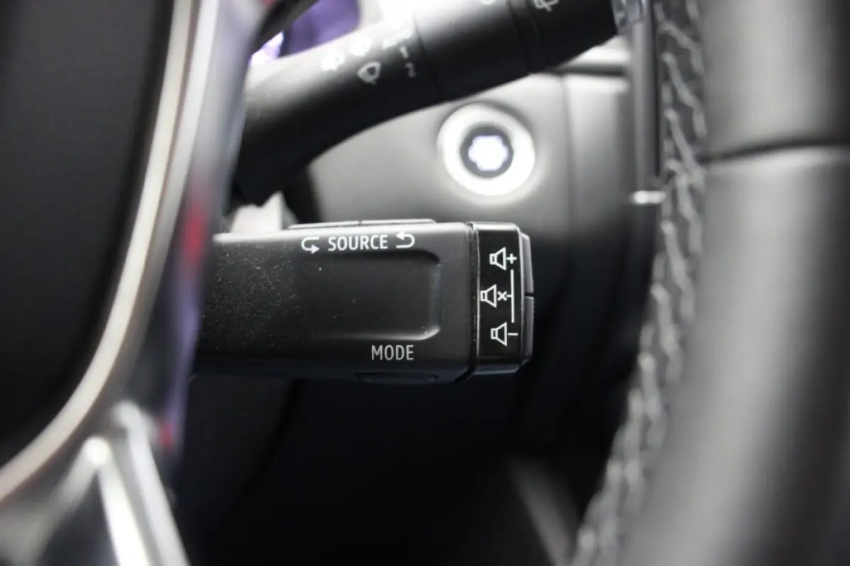 1.0 TCe 90 Zen - Carplay, Navi, Cruise, Clima, Stoelverw.