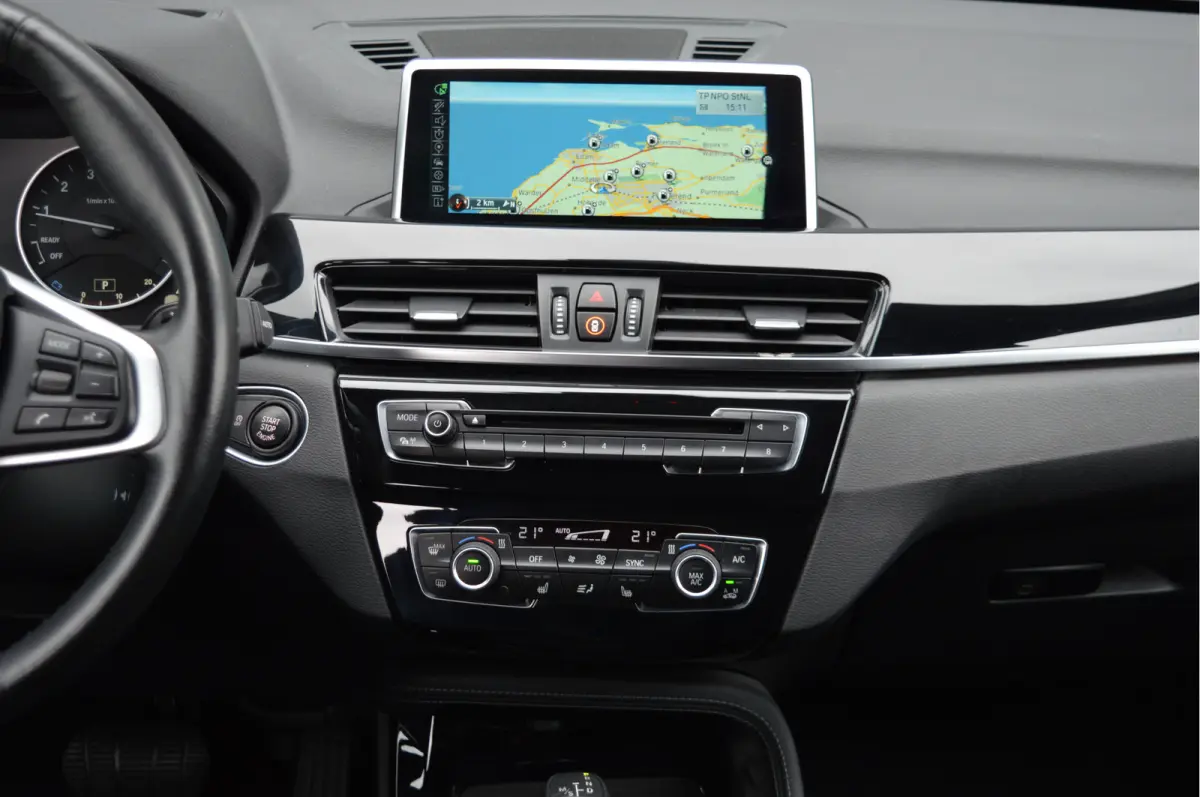 xDrive25i xLine | ACC | HIFI | CAMERA | HUD | DAB | KEYLESS |