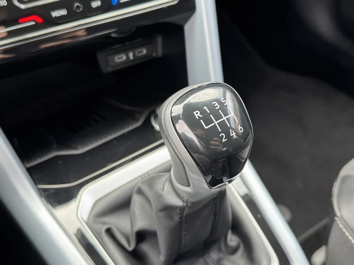 TSI 115PK LIFE GOAL EDITION NAVI/CARPLAY/PDC