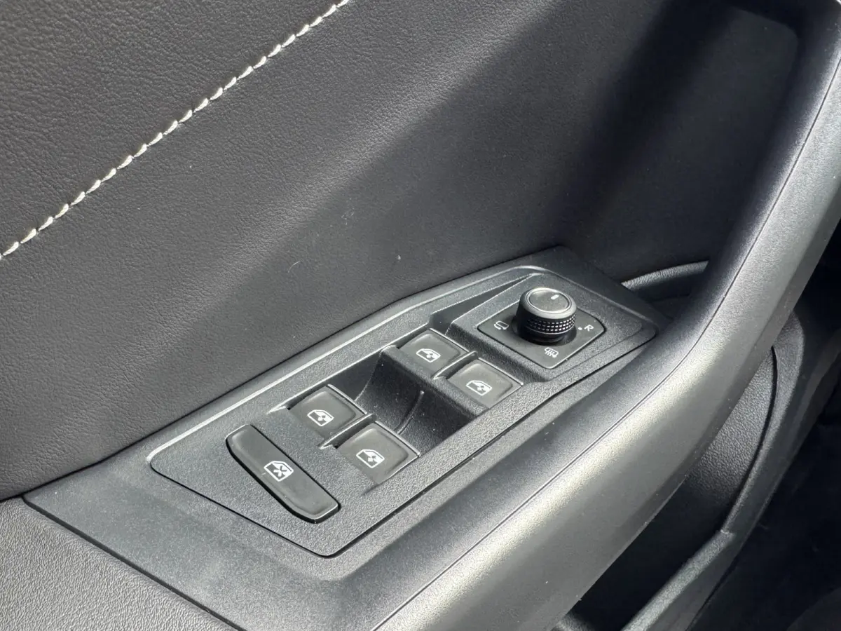 TSI 115PK LIFE GOAL EDITION NAVI/CARPLAY/PDC