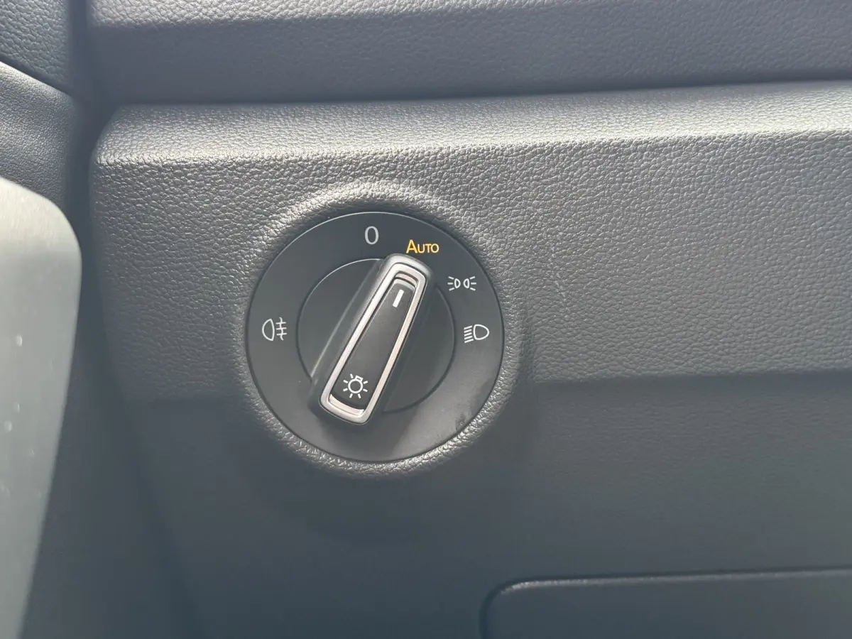 TSI 115PK LIFE GOAL EDITION NAVI/CARPLAY/PDC