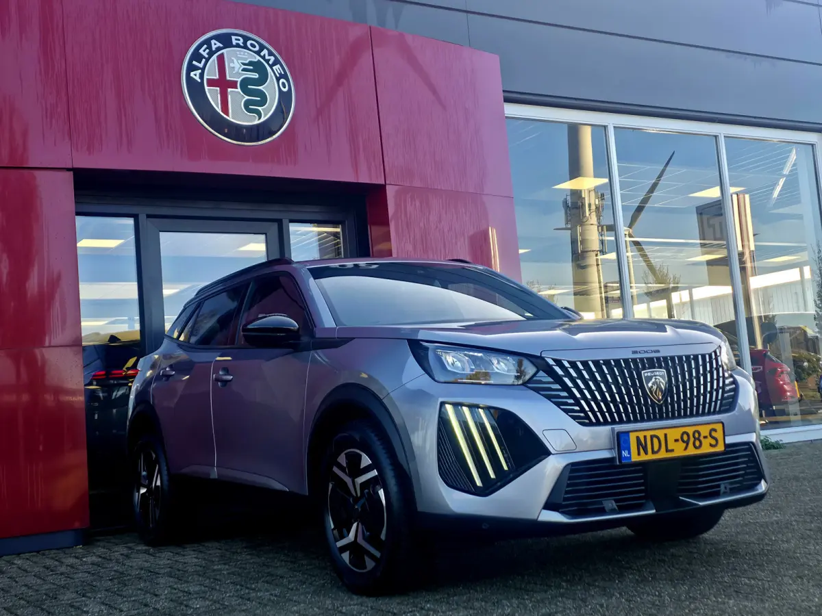 1.2 PureTech 100 Allure | Winterpakket | Apple/Android CarPlay
