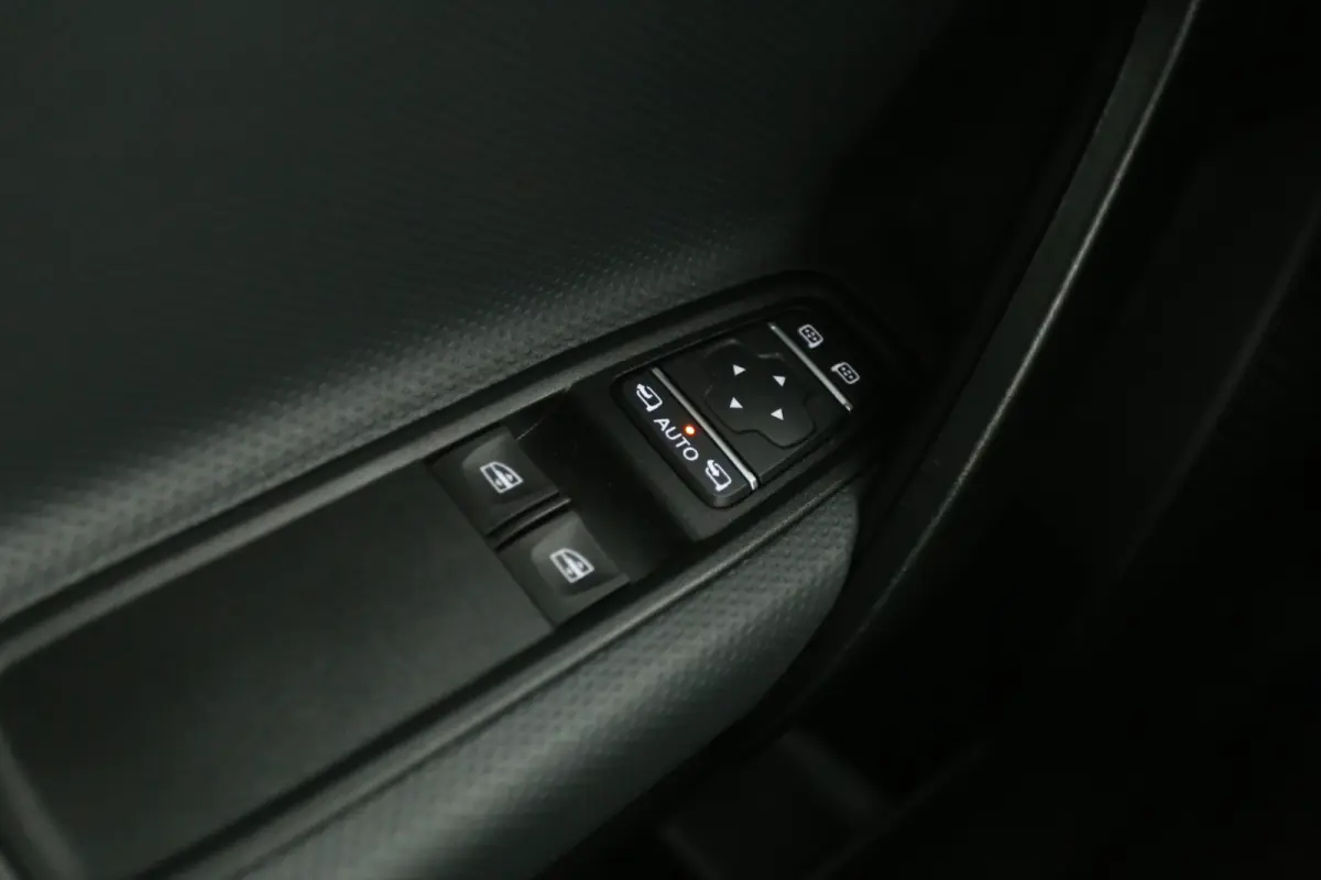 45 kWh Pro | SOH 99% | Clima | Cruise | Camera | Carplay | Navi | Stoel/Stuurverw.