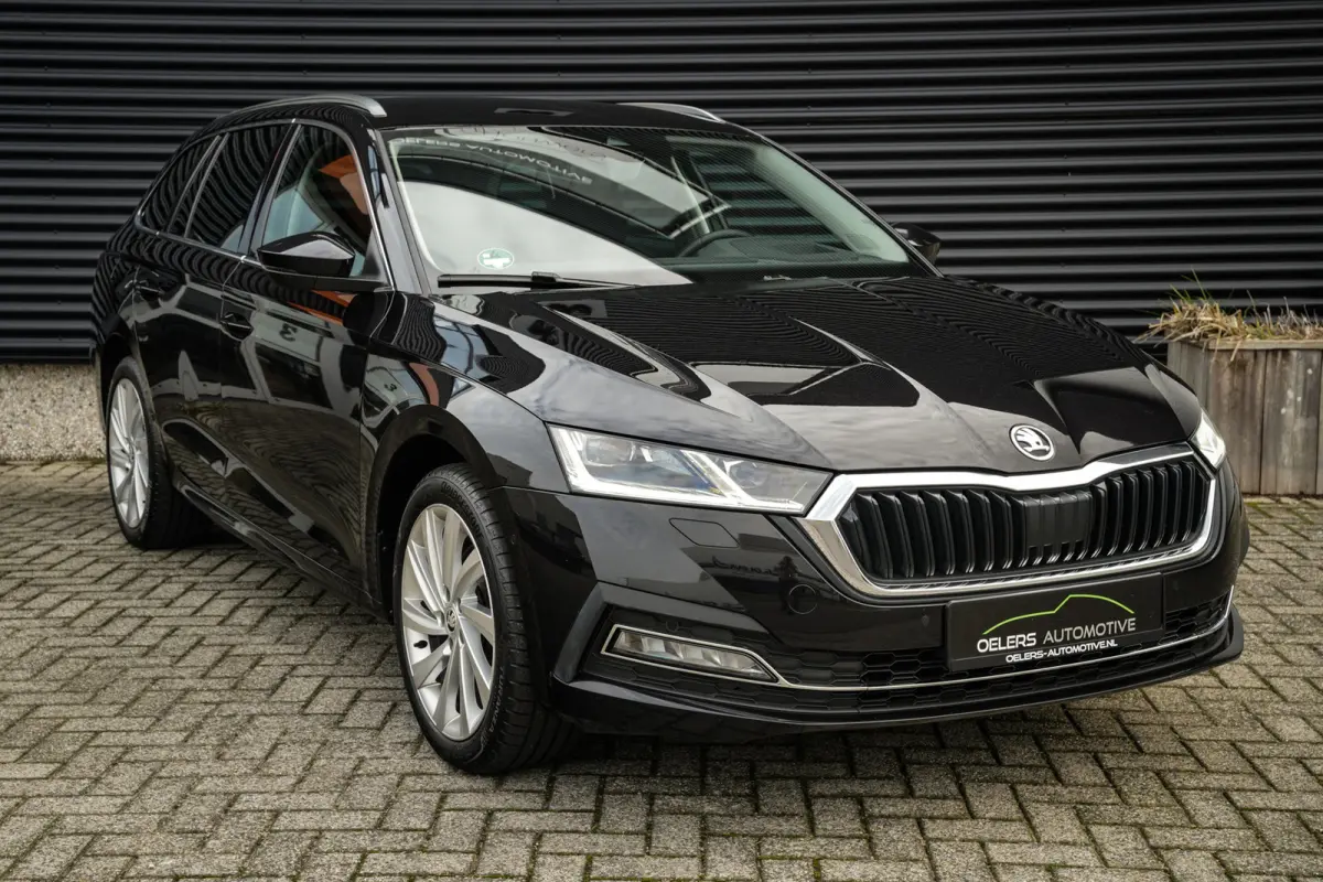 1.4 TSI iV PHEV Style | CarPlay | ACC | Virtual cockpit | Navi | Clima | Metallic |