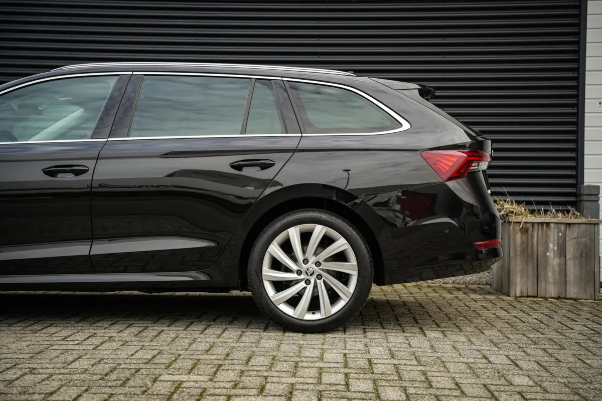 1.4 TSI iV PHEV Style | CarPlay | ACC | Virtual cockpit | Navi | Clima | Metallic |