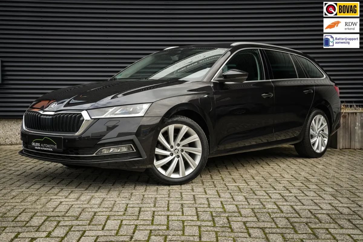 1.4 TSI iV PHEV Style | CarPlay | ACC | Virtual cockpit | Navi | Clima | Metallic |