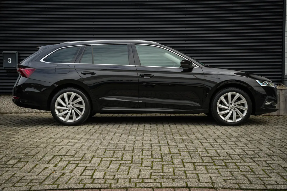 1.4 TSI iV PHEV Style | CarPlay | ACC | Virtual cockpit | Navi | Clima | Metallic |
